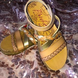 Blowfish -Girls sz13 -New Sandals